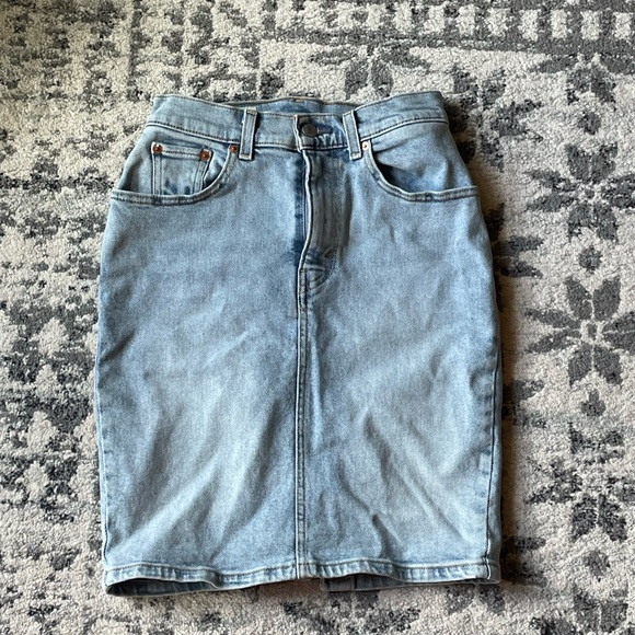 Jean skirt - Picture 1 of 2